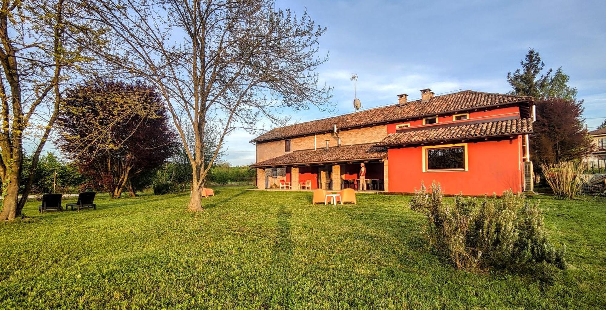 Miravigne House - Casa Di Campagna Con Cucina Castagnole delle Lanze Kültér fotó